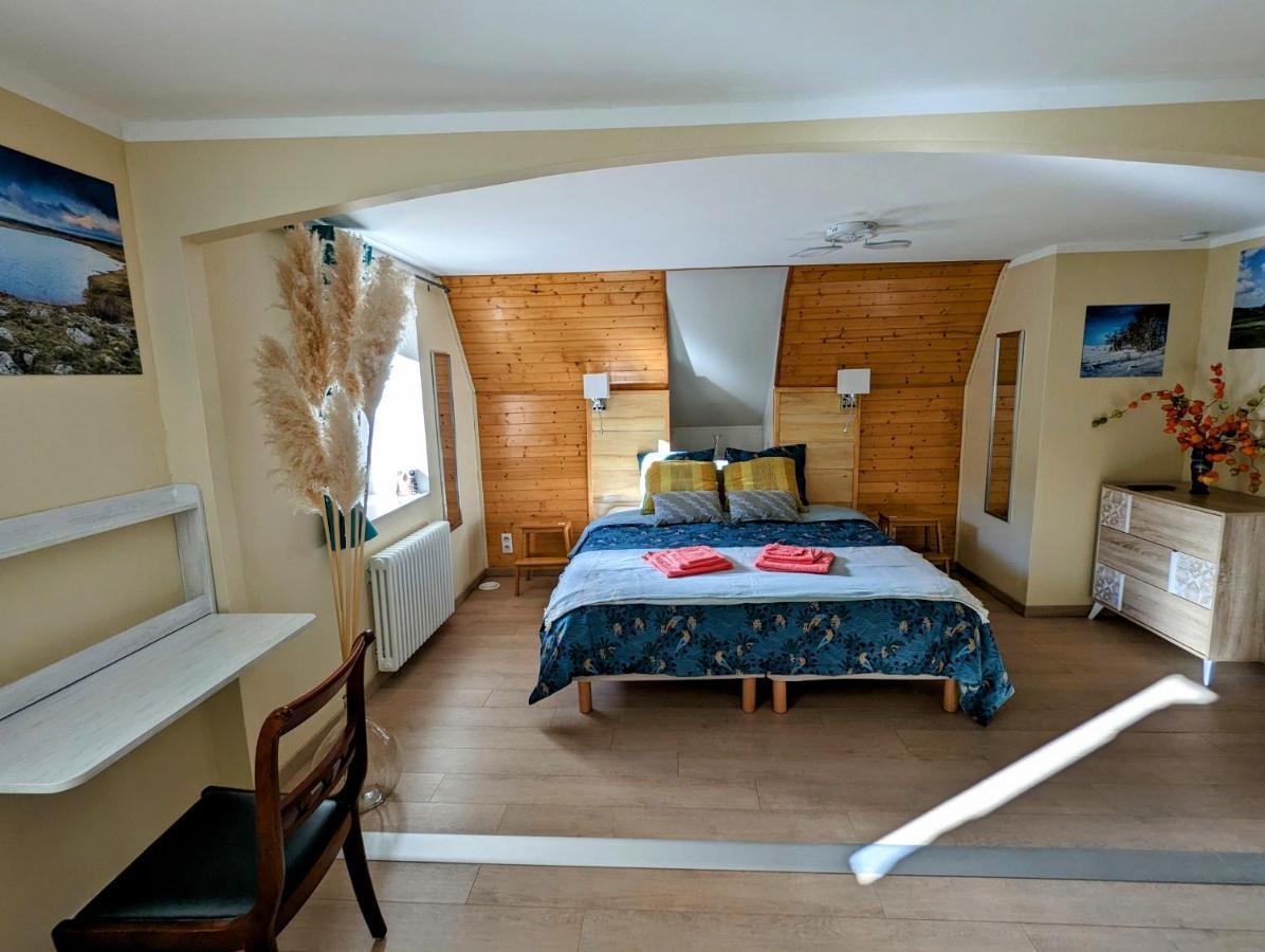Chambres D'Hotes Le Lepadou-Bas Saint-Chély-dʼAubrac Exterior foto